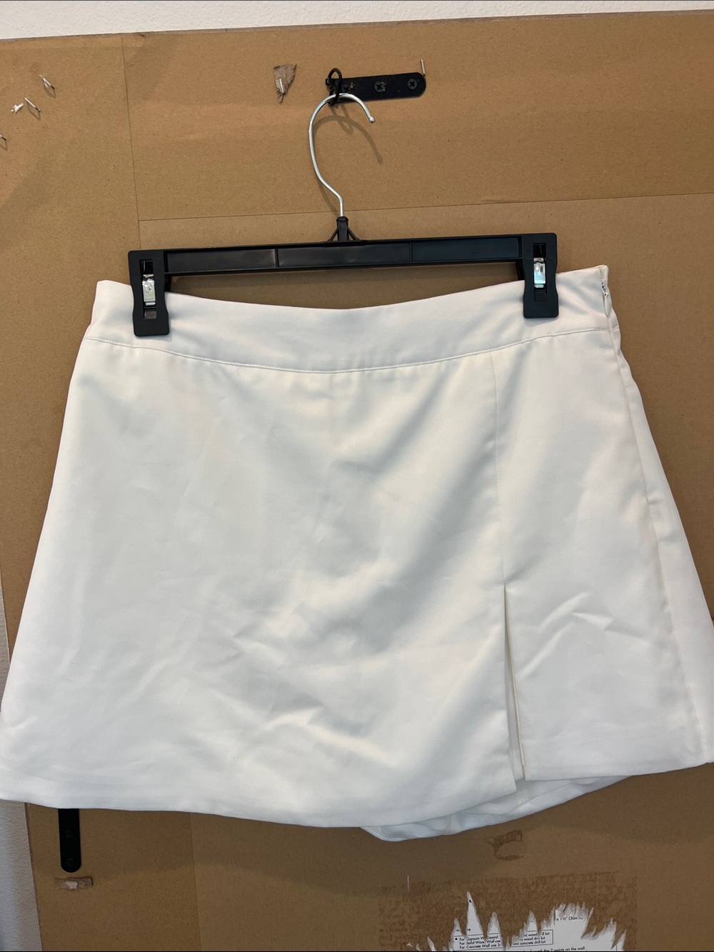 DO+BE White High-Rise Skort